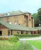 Ibis London Luton Airport,  Luton